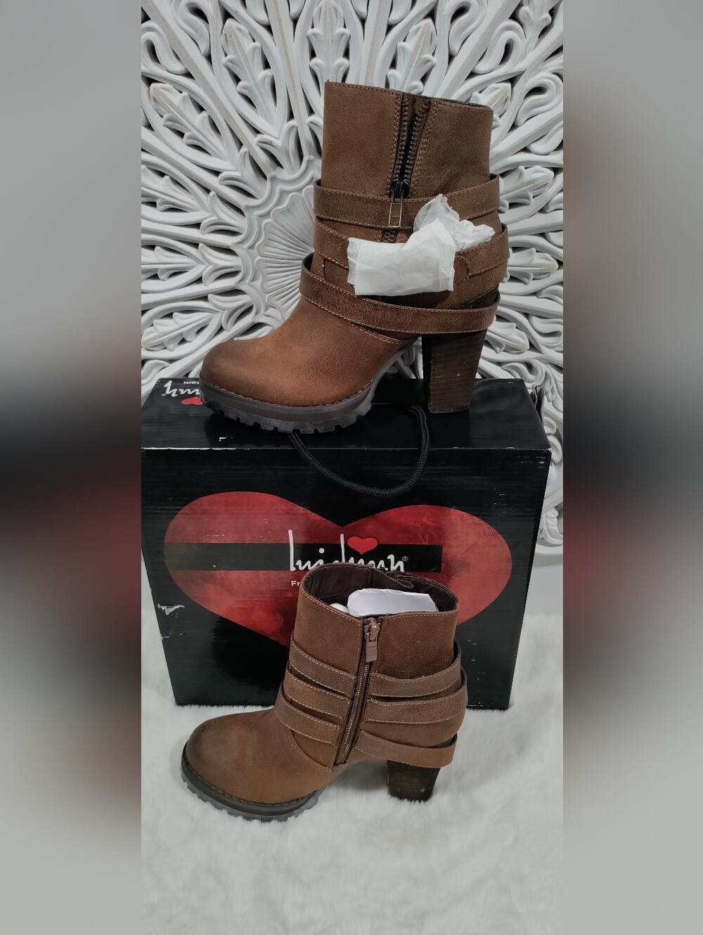 Luichiny Holiday Week Brown Strappy Ankle Boots Size 7 New With Box